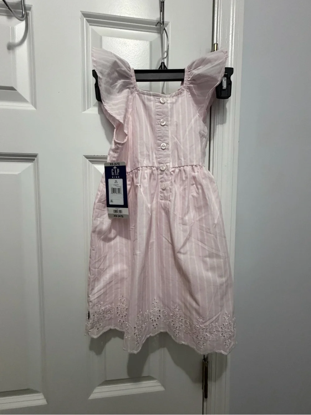 GAP Light Pink /white stripe Eyelet Flutter Dress size 4/5